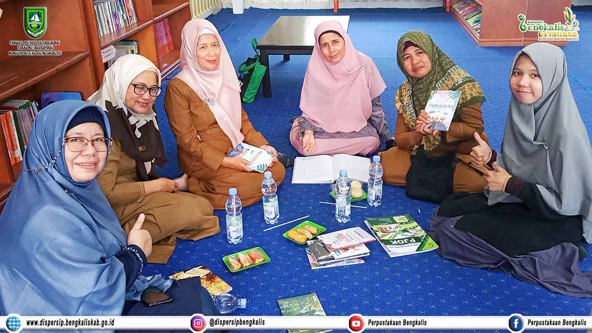 Pembinaan Perpustakaan SDS IT Mutiara, SMPS IT Mutiara dan SMAS IT Mutiara Kecamatan Pinggir