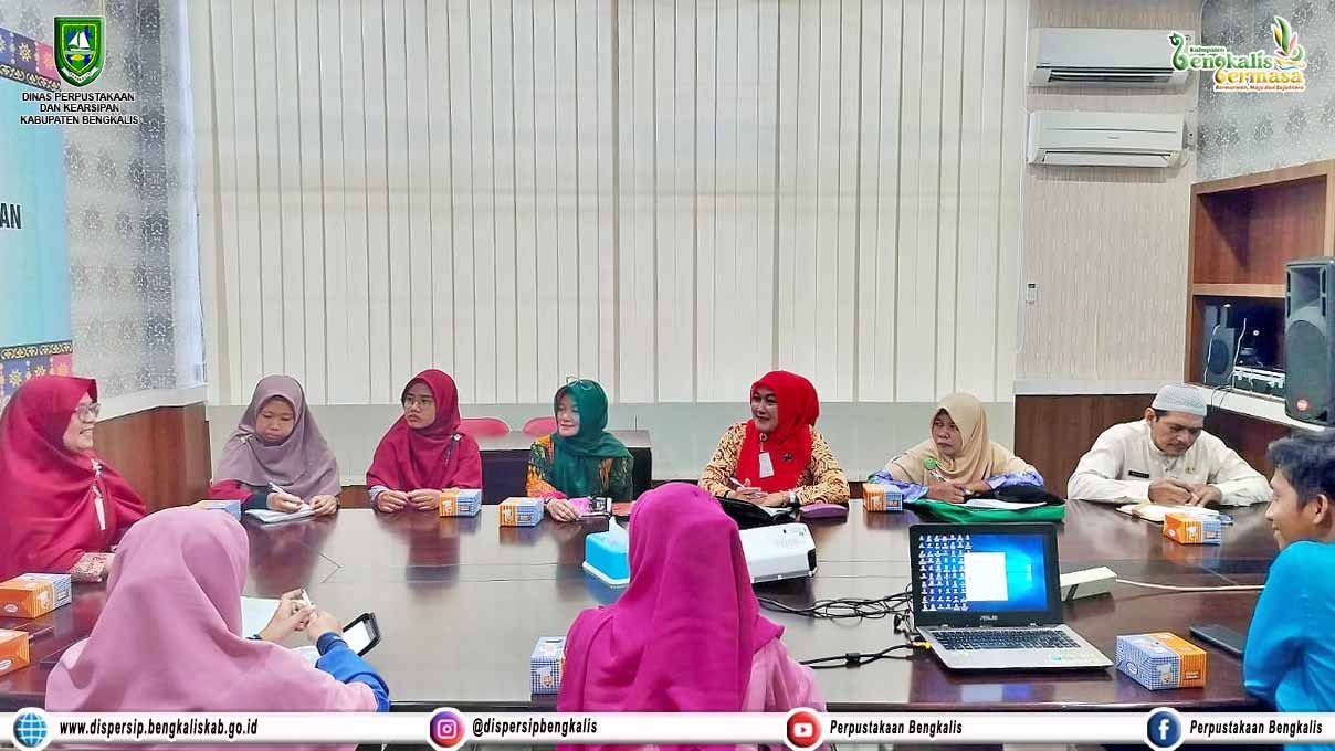 Rapat Bersama, Dispersip dengan DPPPA serta Pengelola Perpustakaan Sekolah dan Pengelola Perpustakaan Desa Kabupaten Bengkalis.