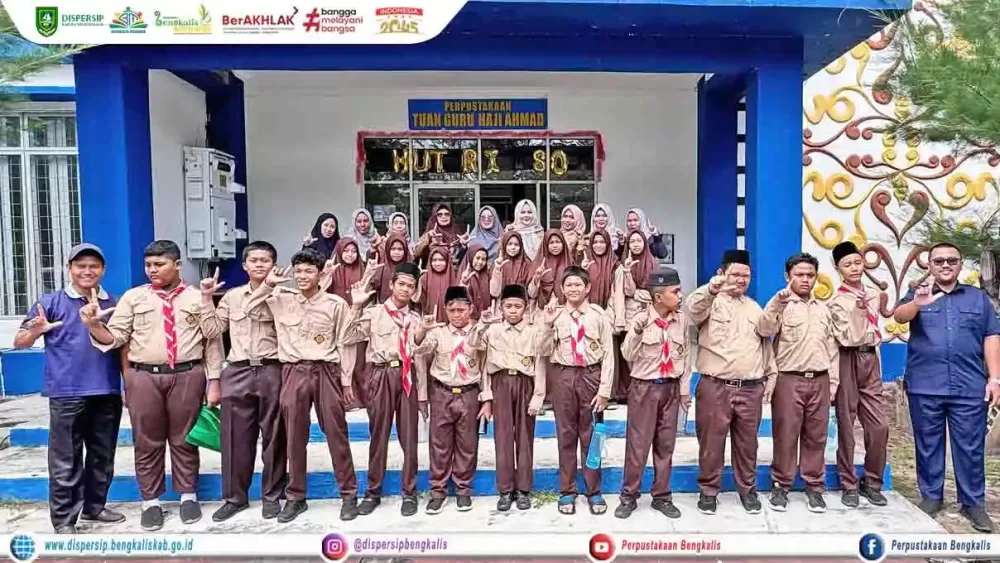 Kunjungan Edukatif Siswa SMP IT Ibu Harapan Bengkalis ke Dispersip Kabupaten Bengkalis
