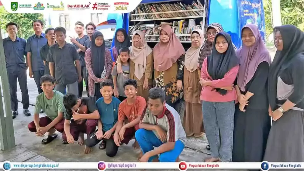 Kunjungan Layanan Literasi Dispersip Bengkalis ke Panti Asuhan Dayang Dermah