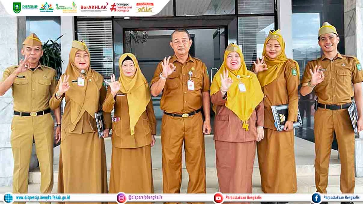 Dispersip Kabupaten Bengkalis Menjadi Petugas Pelaksana Apel Senin 22 Juni 2026