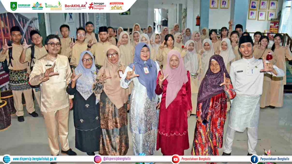 Kunjungan Literasi Siswa SMAN 1 Bengkalis ke Dispersip Kabupaten Bengkalis