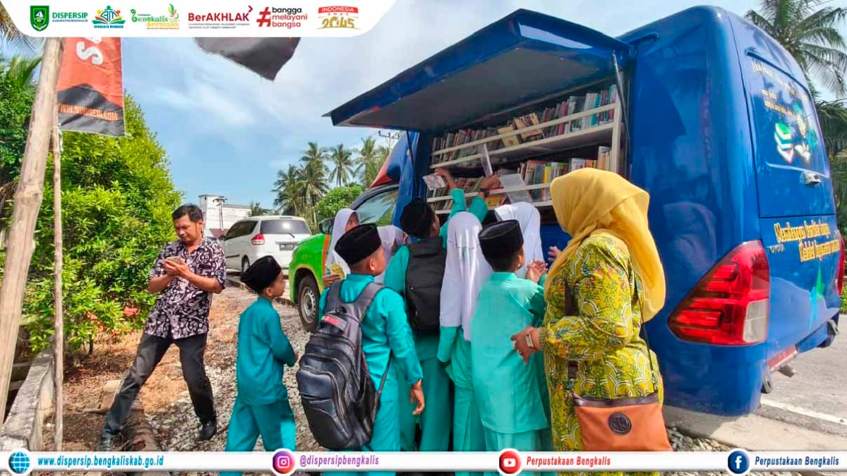 Perpustakaan Keliling Hadir di Festival Sastra Melayu Riau Desa Teluk Pambang