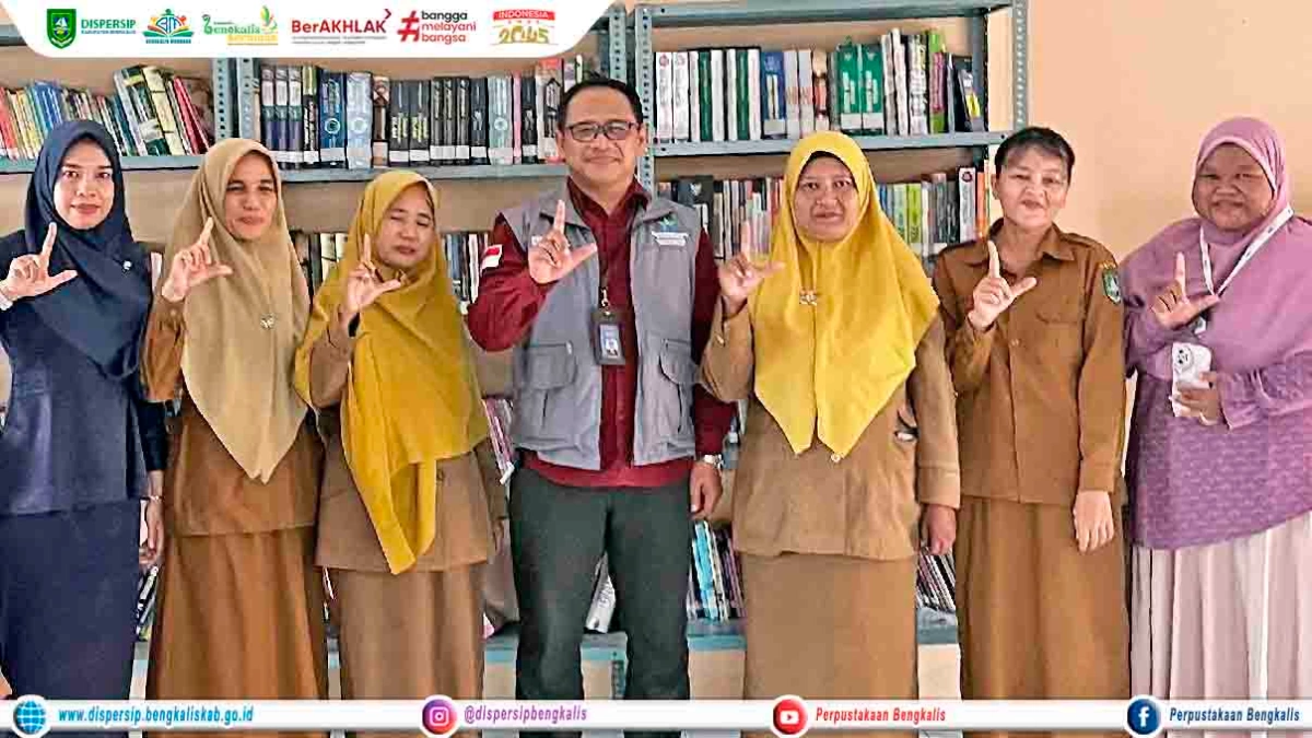 Kunjungan Relawan Literasi Masyarakat (RELIMA) ke UPT Perpustakaan Kecamatan Mandau